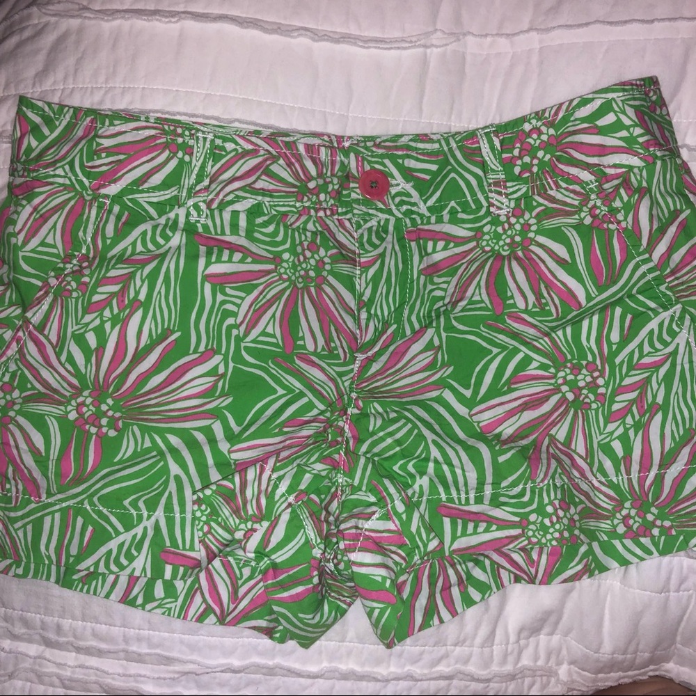 Lilly Callahan short